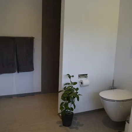 Homestay Fredensholm Annex *