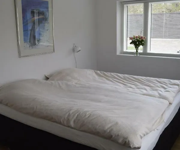 Fredensholm Annex Homestay *